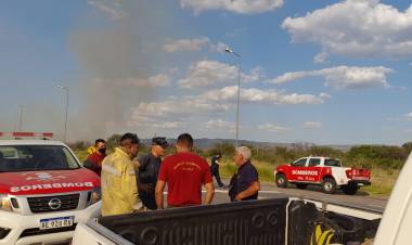 SAN LUIS: EXTINGUEN LOS INCENDIOS DE TORO NEGRO Y LOS CAJONES, QUEDA UN FOCO ACTIVO EN PUERTA COLORADA