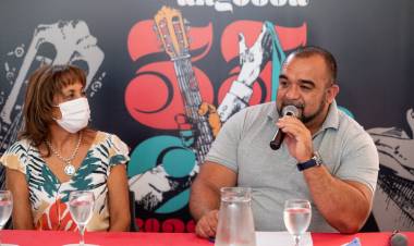 SE PRESENTÓ LA 33º EDICIÓN DE LA FIESTA NACIONAL DE LA CALLE ANGOSTA EN VILLA MERCEDES