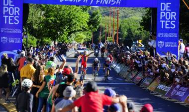 NICOLÁS TIVANI SE QUEDÓ CON LA ETAPA REINA DE LA “II VUELTA DEL PORVENIR” Y MANDA EN LA GENERAL Y MAURICIO QUIROGA QUE FUE SEGUNDO