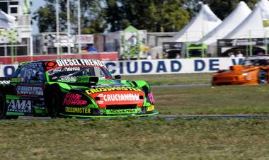 DE BENEDICTIS GANÓ LA PRIMERA FINAL DE TC EN ACCIDENTADA CARRERA EN VIEDMA, GOLPAZO DE CANAPINO