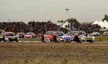 GASTÓN MAZZACANE GANÓ EN NEUQUÉN, GERMÁN TODINO UN SORPRESIVO LÍDER, ASÍ ESTÁ EL CAMPEONATO DE TURISMO CARRETERA