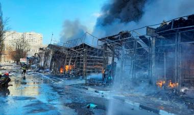 UCRANIA PIDE MÁS AYUDA, RUSIA REDOBLÓ ATAQUES CONTRA LA CAPITAL