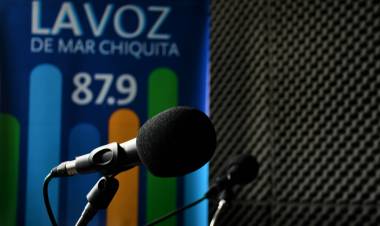 ALUMNOS Y ALUMNAS DEL ANEXO DE LA ESCUELA N°5 DE MAR CHIQUITA REALIZARON UN PROGRAMA ESPECIAL POR EL 24 DE MARZO EN LA RADIO MUNICIPAL
