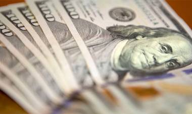 EN ARGENTINA EL DÓLAR FINANCIERO OPERA POR DEBAJO DEL SOLIDARIO