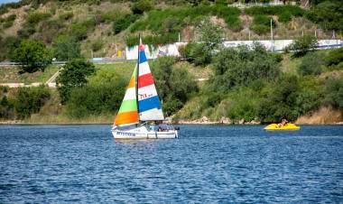 MILES DE TURISTAS COLMARON LOS DESTINOS PUNTANOS: EL TURISMO INYECTÓ A LA ECONOMÍA PROVINCIAL $832.125.000 EL FIN DE SEMANA LARGO