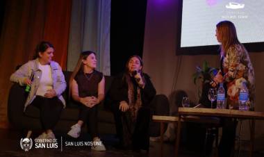MUJERES PROTAGONISTAS REUNIÓ MÁS DE 600 PERSONAS EN EL TEATRO DEL COMPLEJO MOLINO FÉNIX DE VILLA MERCEDES