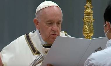 INVASIÓN RUSA EN UCRANIA: EL PAPA QUIERE “IR A MOSCÚ A ENCONTRAR A PUTIN” PARA PEDIRLE QUE FRENE LA GUERRA