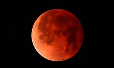 CUENTA REGRESIVA PARA LA SUPERLUNA DE ESTURIÓN, LA ÚLTIMA DEL AÑO