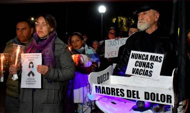 FAMILIARES RECLAMARON "CELERIDAD EN INVESTIGACIÓN Y JUSTICIA" POR BEBÉS MUERTOS EN CÓRDOBA