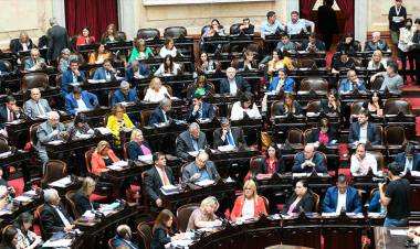 EN SESIÓN CON FINAL ABIERTO, DIPUTADOS DEBATE EL PRESUPUESTO 2023: BUSCAN QUE LOS JUECES PAGUEN GANANCIAS