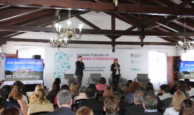 SANTA CLARA DEL MAR FUE RECONOCIDA POR APLICAR A LAS BASES DE SOSTENIBILIDAD EN LAS JORNADAS FEDERALES DE CALIDAD Y FORMACIÓN EN CHAPALMALAL