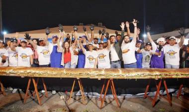 LA PRIMERA FIESTA NACIONAL DEL SÁNGUCHE DE MILANESA FUE UN ÉXITO ROTUNDO