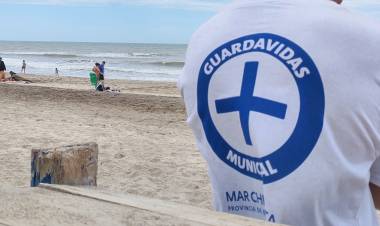 BUENOS AIRES: EL PARTIDO DE MAR CHIQUITA OTORGÓ A LOS GUARDAVIDAS UN AUMENTO DE MÁS DEL 180% EN MENOS DE UN AÑO