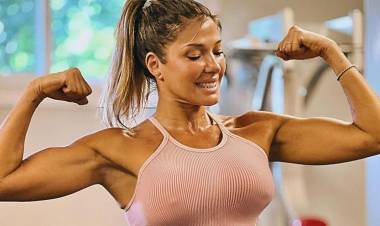 CATHERINE FULOP DEJÓ SU ALIENTO A SUS FANS CON SUS FOTOS Y SE DIRIGIÓ A LOS “MEDIOCRES”