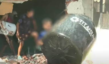 VECINOS DESTRUYEN BÚNKER EN ROSARIO E INTENTAN LINCHAR AL SOSPECHOSO DEL CRIMEN DEL NIÑO DE 11 AÑOS