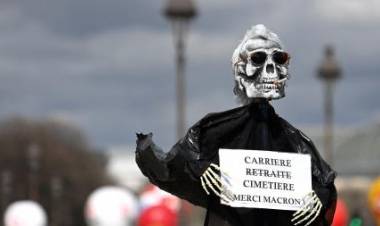 FRANCIA VIVIÓ UNA NUEVA JORNADA DE PROTESTAS CONTRA LA REFORMA JUBILATORIA