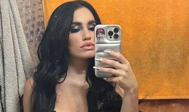 POSANDO CON LENCERÍA, LALI ESPÓSITO SUBIÓ LA SENSACIÓN TÉRMICA DEL OTOÑO