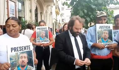 TUCUMÁN: LA FAMILIA DE LUIS ESPINOZA BRINDA CONFERENCIA DE PRENSA