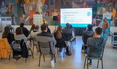 PARTIDO DE MAR CHIQUITA: TUVO LUGAR UN IMPORTANTE ENCUENTRO DE FORMACIÓN EN GESTIÓN DE LA COMUNICACIÓN