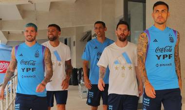 LA SELECCIÓN TUVO LA ÚLTIMA PRÁCTICA EN BEIJING YA CON PLANTEL COMPLETO