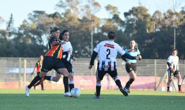 SAN LUIS: EL FÚTBOL FEMENINO COPÓ LA VILLA DEPORTIVA