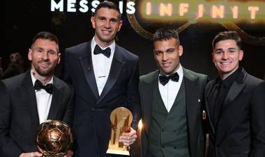 LIONEL MESSI PUBLICÓ UN MENSAJE Y LE DEDICÓ EL BALÓN DE ORO A LA SELECCIÓN ARGENTINA