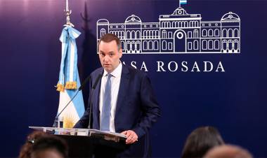 CONFERENCIA DE PRENSA DE ADORNI: “CAPUTO DARÁ MAÑANA LAS PRECISIONES DE LAS PRIMERAS MEDIDAS ECONÓMICAS”