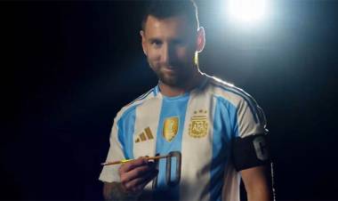 LA SELECCIÓN ARGENTINA DE FÚTBOL OFICIALIZÓ SU NUEVA CAMISETA TITULAR Y SUPLENTE