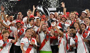 RIVER LO DIO VUELTA ANTE ESTUDIANTES Y ES EL CAMPEÓN DE LA SUPERCOPA ARGENTINA: GOLES DEL 2-1