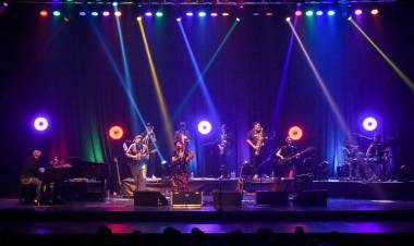 CINE TEATRO SAN LUIS: VITALE, BAGLIETTO Y LIZARAZU INVITARON A UNA NOCHE DE NOSTALGIA Y ROCK NACIONAL