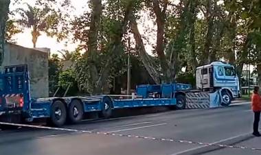 OTRA TRAGEDIA EN CÓRDOBA: UN NENE FALLECIÓ AL SER ATROPELLADO POR UN CAMIÓN CUANDO IBA A LA ESCUELA