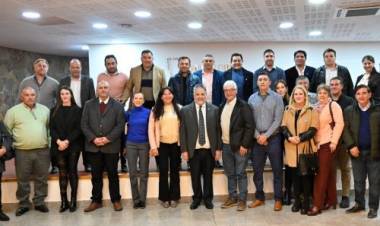 SAN LUIS: EL GOBIERNO Y 25 MUNICIPIOS INVERTIRÁN MÁS DE MIL MILLONES PARA REACTIVAR LA OBRA PÚBLICA