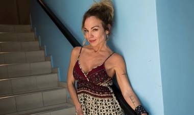 DE EX ESTRELLA INFANTIL, PASÓ A VENDER FOTOS HÍPER HOT PARA ADULTOS