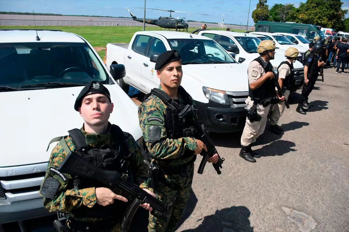 DEBATE EN AMPLIOS SECTORES: PROYECTO PARA QUE FF.AA. INTERVENGAN EN ACTOS “TERRORISTAS” INGRESÓ A DIPUTADOS