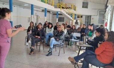 CAPACITACIÓN SOBRE DENGUE EN INSTITUCIONES EDUCATIVAS DE LA PROVINCIA DE SAN LUIS