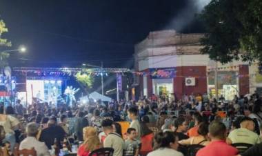 QUINES: UNA MULTITUD PARTICIPÓ DE LA FIESTA NACIONAL DEL MATE Y LOS ARTESANOS DE LA MADERA EN EL NORTE SANLUISEÑO