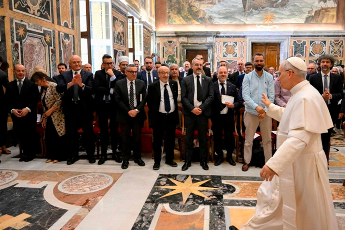 LA CONSTRUCCIÓN DE LA PAZ ES "UNA TAREA CONFIADA A TODOS", AFIRMÓ EL PAPA LEÓN XIV