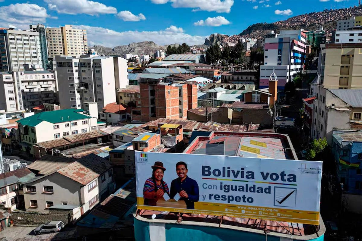 ELECCIONES EN BOLIVIA: OCHO CANDIDATOS Y CRISIS MARCAN LA VOTACIÓN