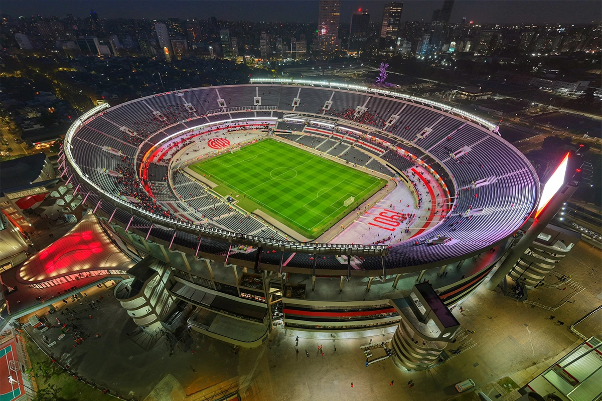 SANCIÓN DE FIFA: NIÑOS OCUPARÁN UNA TRIBUNA DEL MONUMENTAL EN ARGENTINA-VENEZUELA