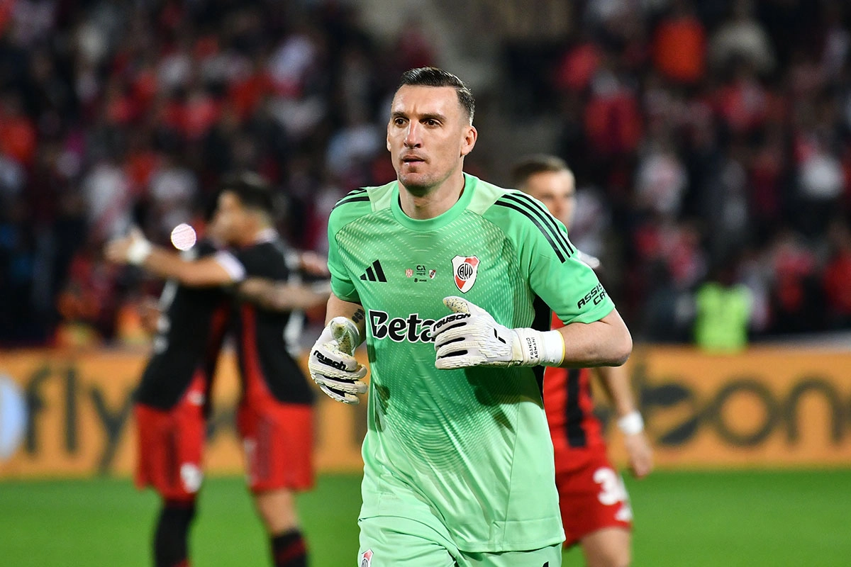 RIVER EVITÓ EL PAPELÓN: VENCIÓ A UNIÓN POR PENALES Y PASÓ A CUARTOS