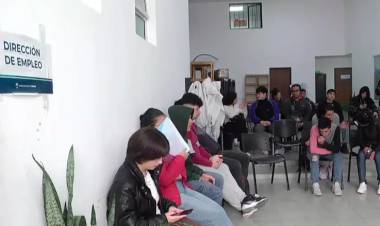 EL GOBIERNO IMPULSA UN NUEVO SISTEMA DE ASISTENCIA SOCIAL BASADO EN VOUCHERS DE CAPACITACIÓN LABORAL