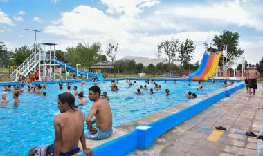 VERANO 2026: EL PARQUE ACUÁTICO DE LA PUNTA ABRIÓ CON HORARIOS EXTENDIDOS Y TARIFAS ACCESIBLES