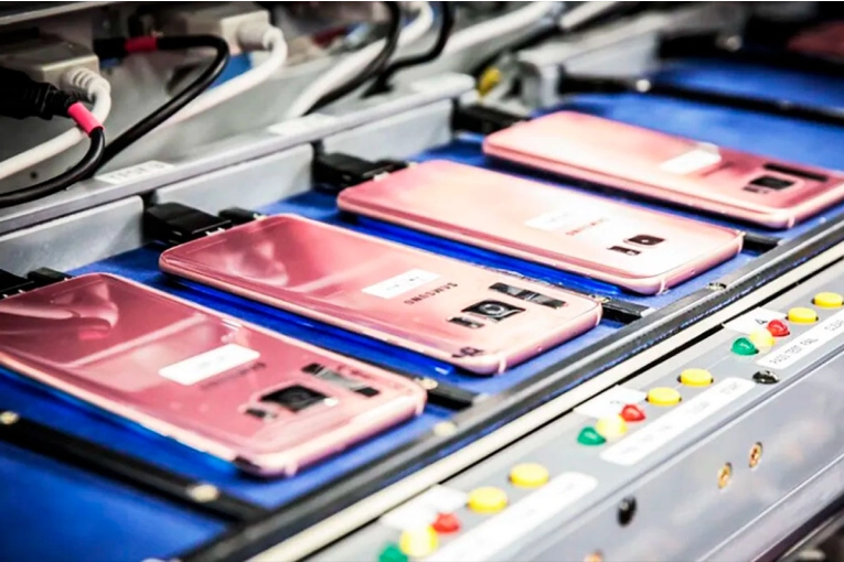 ELIMINAN ARANCELES A CELULARES IMPORTADOS Y ANTICIPAN UNA BAJA DE PRECIOS