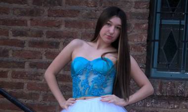 Ana Pepellin: modelo y actriz que construye su sueño a los 18 años
