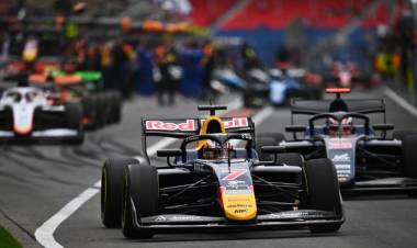 Fórmula 3: trompo y bandera roja complicaron el debut de Colnaghi