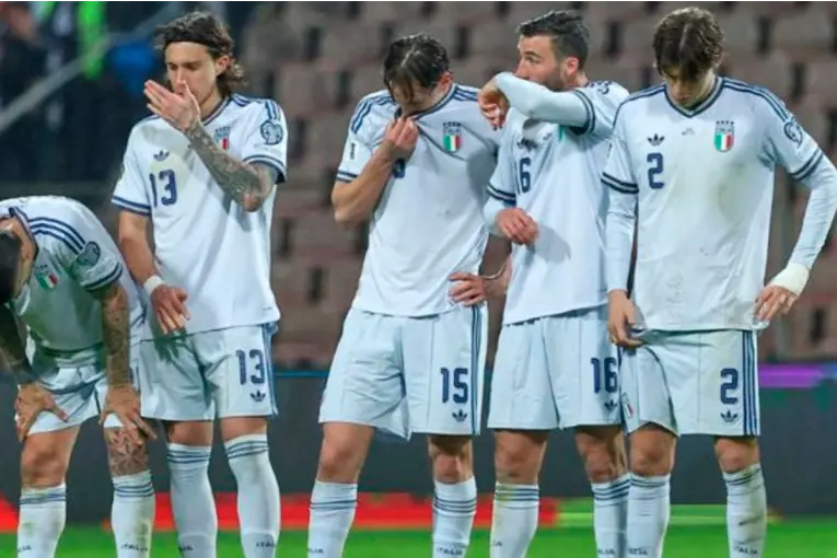 Crisis en Italia: renuncias en la federación tras quedar fuera del Mundial