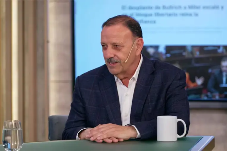 Ricardo Quintela anticipó el regreso de los “Chachos” para afrontar aumentos salariales en La Rioja