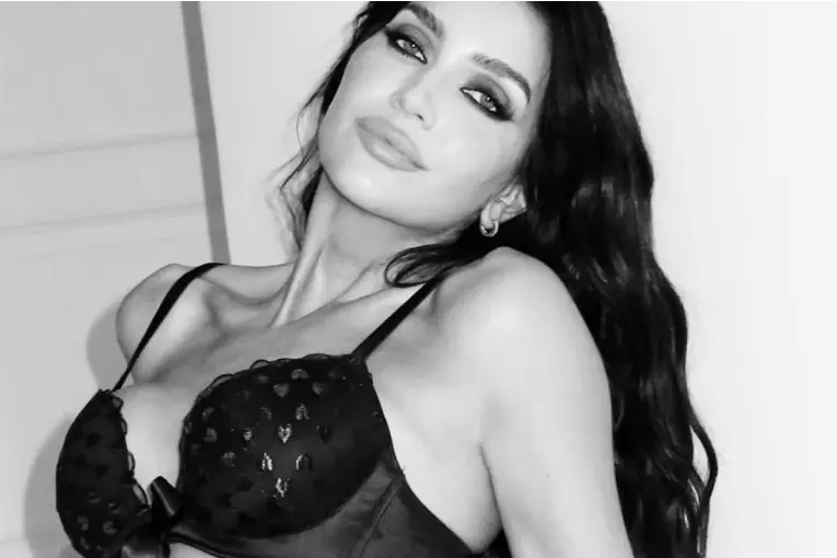 Zaira Nara deslumbró con una campaña de lencería para una reconocida marca italiana
