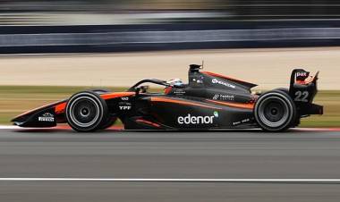 Varrone rozó el Top 10 en Silverstone, pero un toque lo relegó al 13° lugar