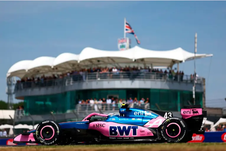 Colapinto brilló en Silverstone: largó 19°, terminó 9° y sumó puntos para Alpine